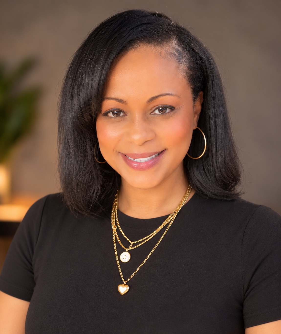 Allyn Santiago-Thompson, founder of APLYNX Investments